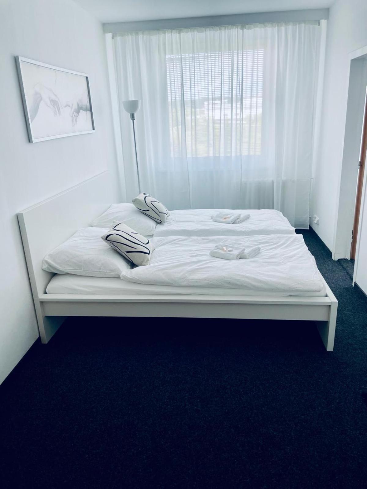 Apartmany Bryksova Prague Extérieur photo